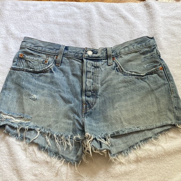 Levi’s 501 denim short size 31 - Picture 2 of 5